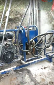 SDZ-60全液壓風動山地輕便鉆機現(xiàn)場施工4